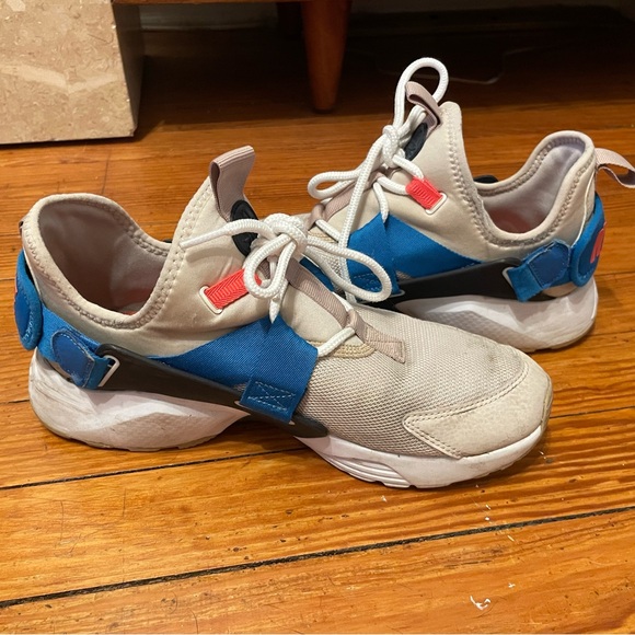 Nike Air Huarache City Low Desert Sand Women’s Size 8.5 - Picture 4 of 5